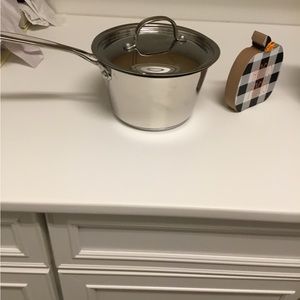 One unused pot
